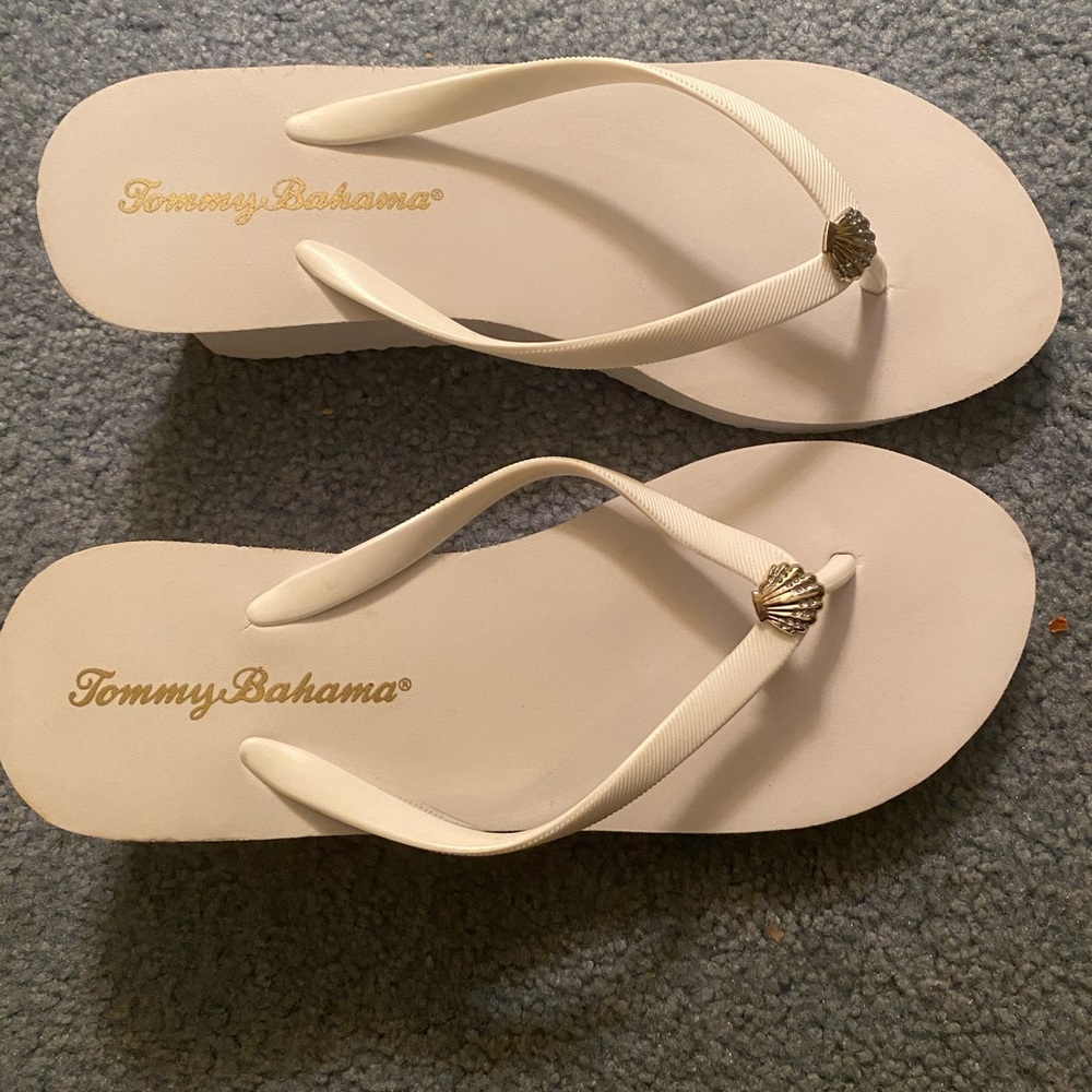 Wedge sandals